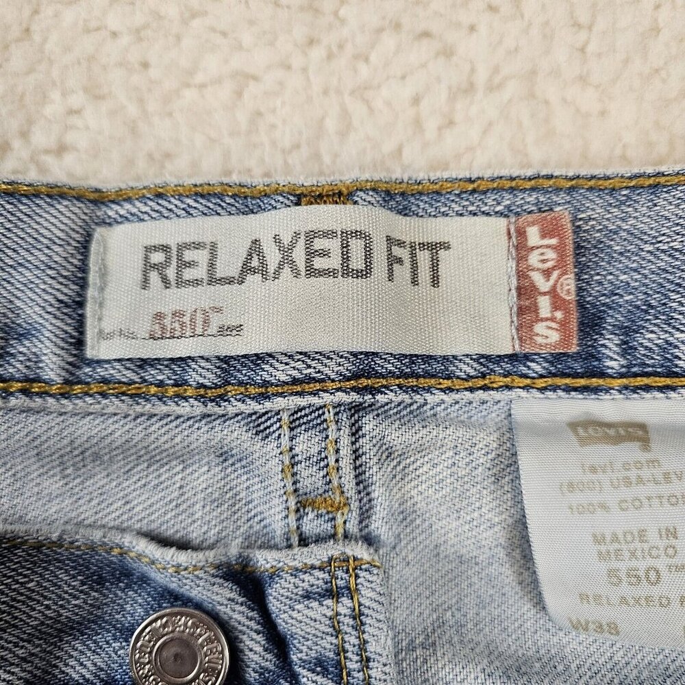Levi's 550 Mens Jeans 38x34 Light Wash Relaxed Fit Straight Leg Y2K 100% Cotton - Picture 10 of 16